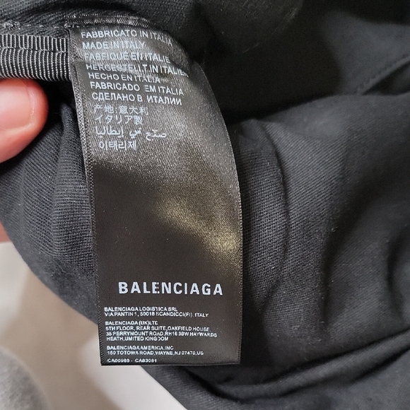 Balenciaga Black and White Logo Backpack - Picture 6 of 7